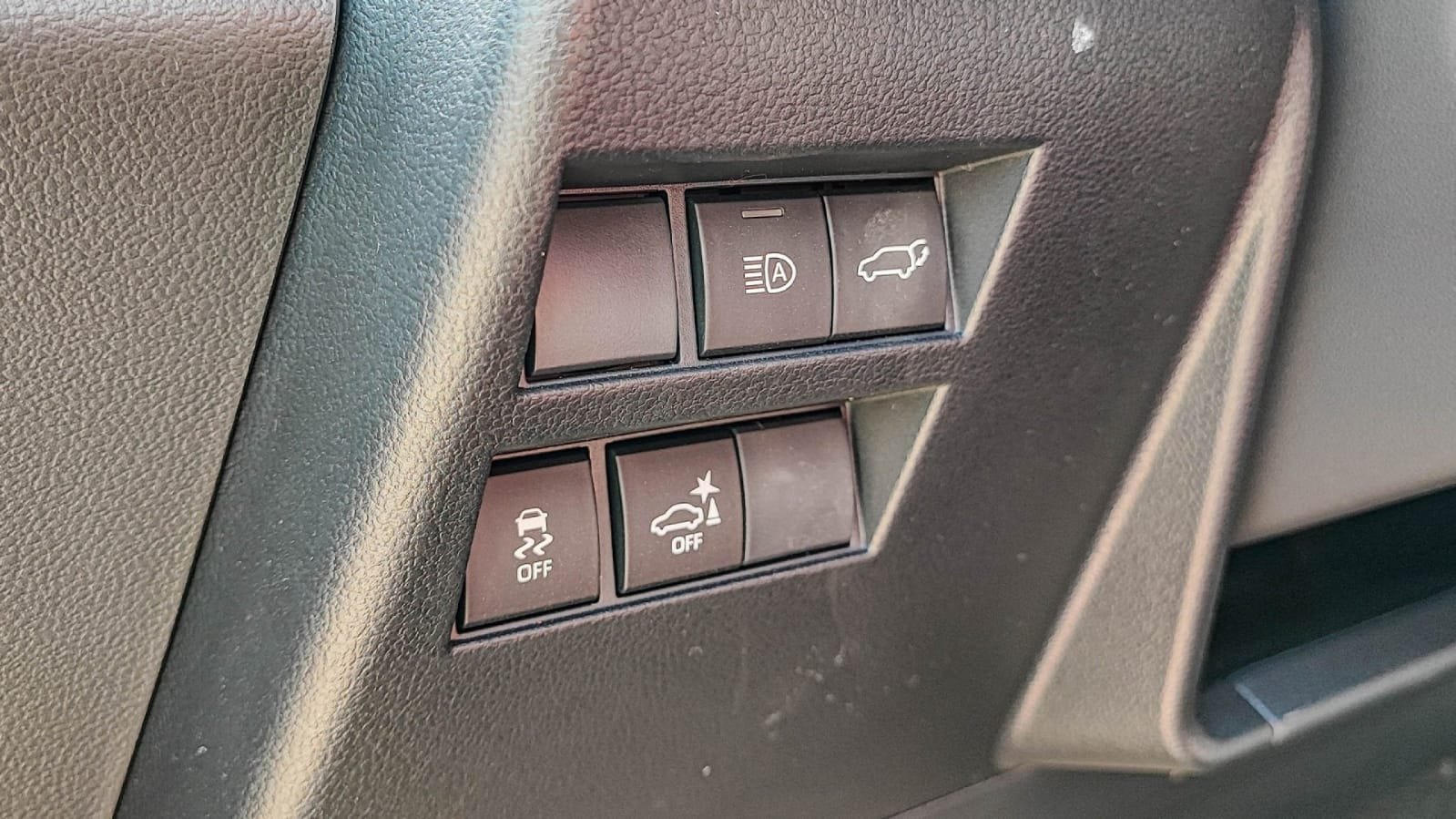 
								Toyota Land Cruiser LC300 Series VXR-Top TT 3.5L Petrol 7 Seaters Automatic Transmission MY2025 full									