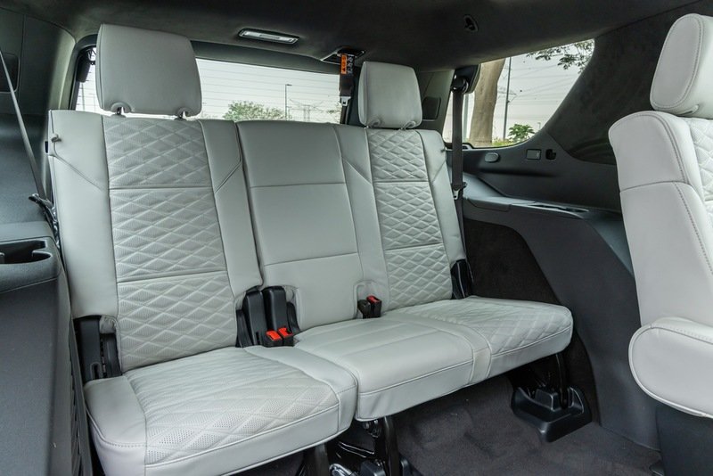 
								Cadillac Escalade Sport Platinum 6.2L V8 Petrol 7 Seaters Automatic Transmission MY2025 full									