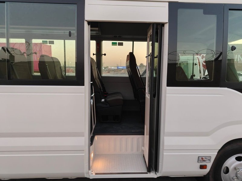 
								Toyota Coaster 23 seaters 2.8L V4 RWD Diesel Manual Transmission MY2025 full									