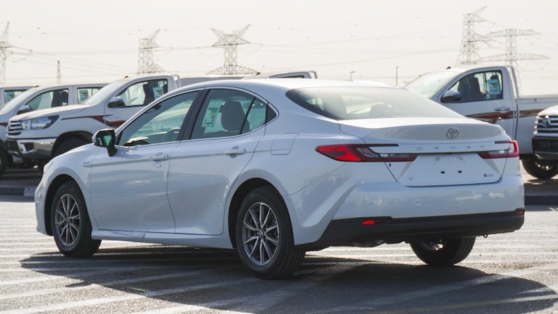 
								Toyota Camry E-Plus E-HEV Hybrid 2.5L V4 FWD Petrol 5 Seaters Automatic Transmission MY2025 full									