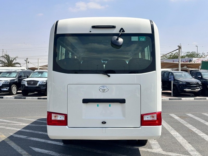 
								Toyota Coaster 23 seaters 2.7L V4 RWD Petrol Manual Transmission MY2025 full									