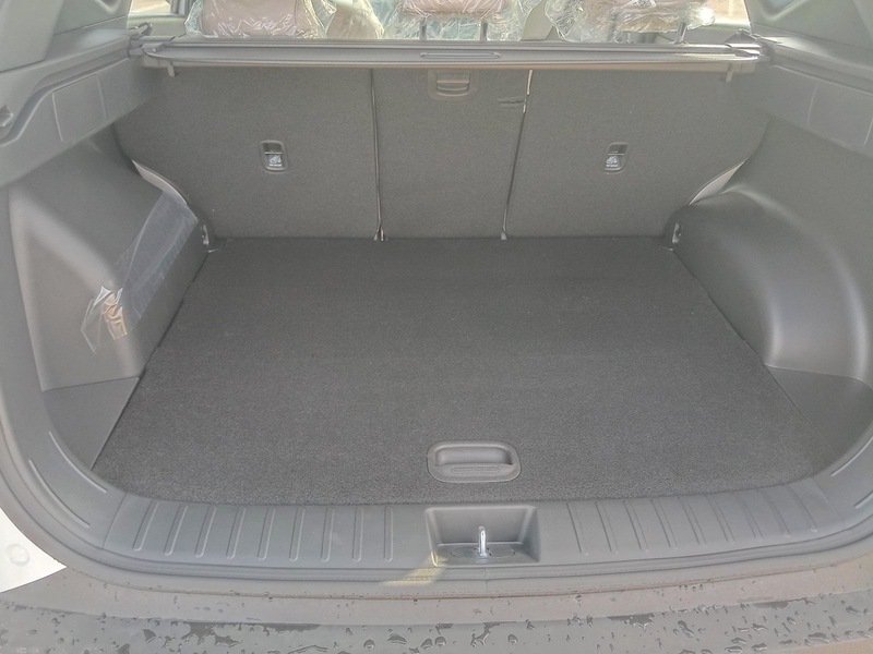 
								Hyundai Tucson 2.0L V4 2WD Petrol 5 Seaters Automatic Transmission MY2025 full									