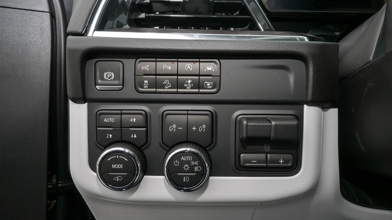 
								Chevrolet Tahoe Premier 5.3L V8 Petrol 8 Seaters Automatic Transmission MY2025 full									