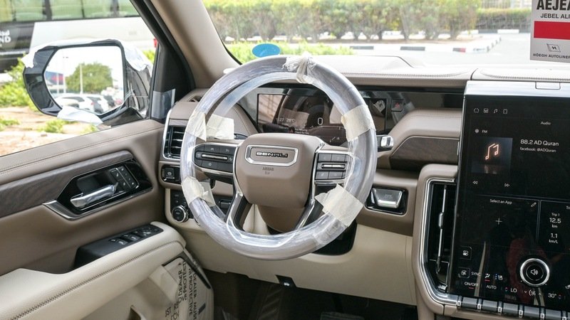 
								GMC Yukon Denali 6.2L V8 Petrol 7 Seaters Automatic Transmission MY2025 full									