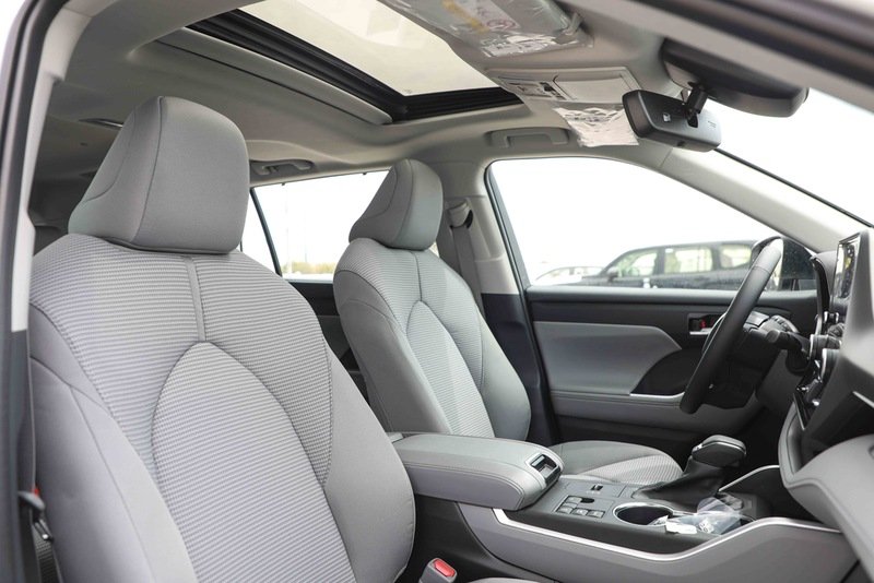 
								Toyota Highlander XLE/GLE Hybrid 2.5L V4 AWD Petrol 7 Seaters Automatic Transmission MY2024 full									