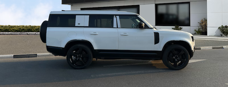 
								Land Rover Defender 130 X-Dynamic SE P400 3.0L V6 Petrol 7 Seaters Automatic Transmission MY2023 full									
