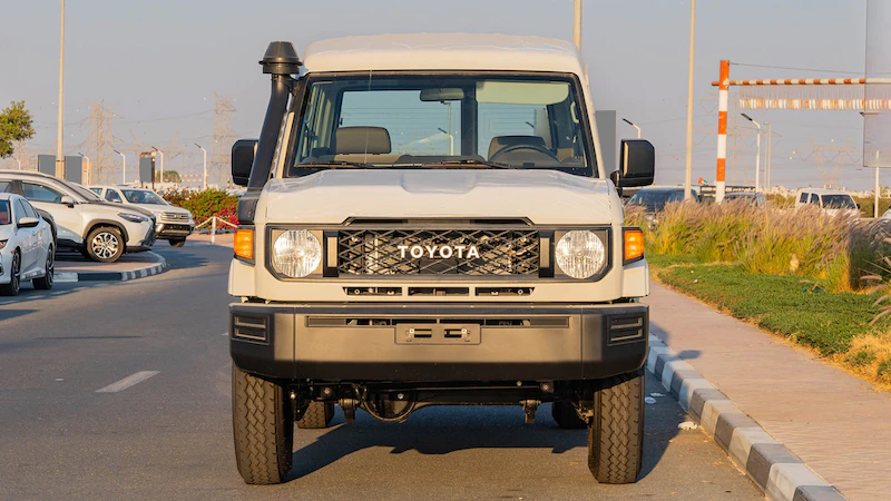 
								Toyota Land Cruiser LC78 series 3 Doors Hardtop 4.2L Diesel V6 4WD Petrol 7 Seaters Manual Transmission MY2025 full									