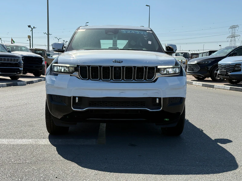 
								Jeep Grand Cherokee Overland 3.6L V6 Petrol 5 Seaters Automatic Transmission MY2024 full									