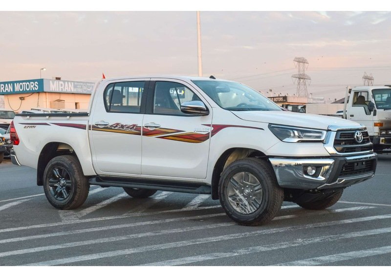 
								Toyota Hilux SR5 Double Cabin 2.7L V4 4WD Petrol 5 Seaters Automatic Transmission MY2025 full									