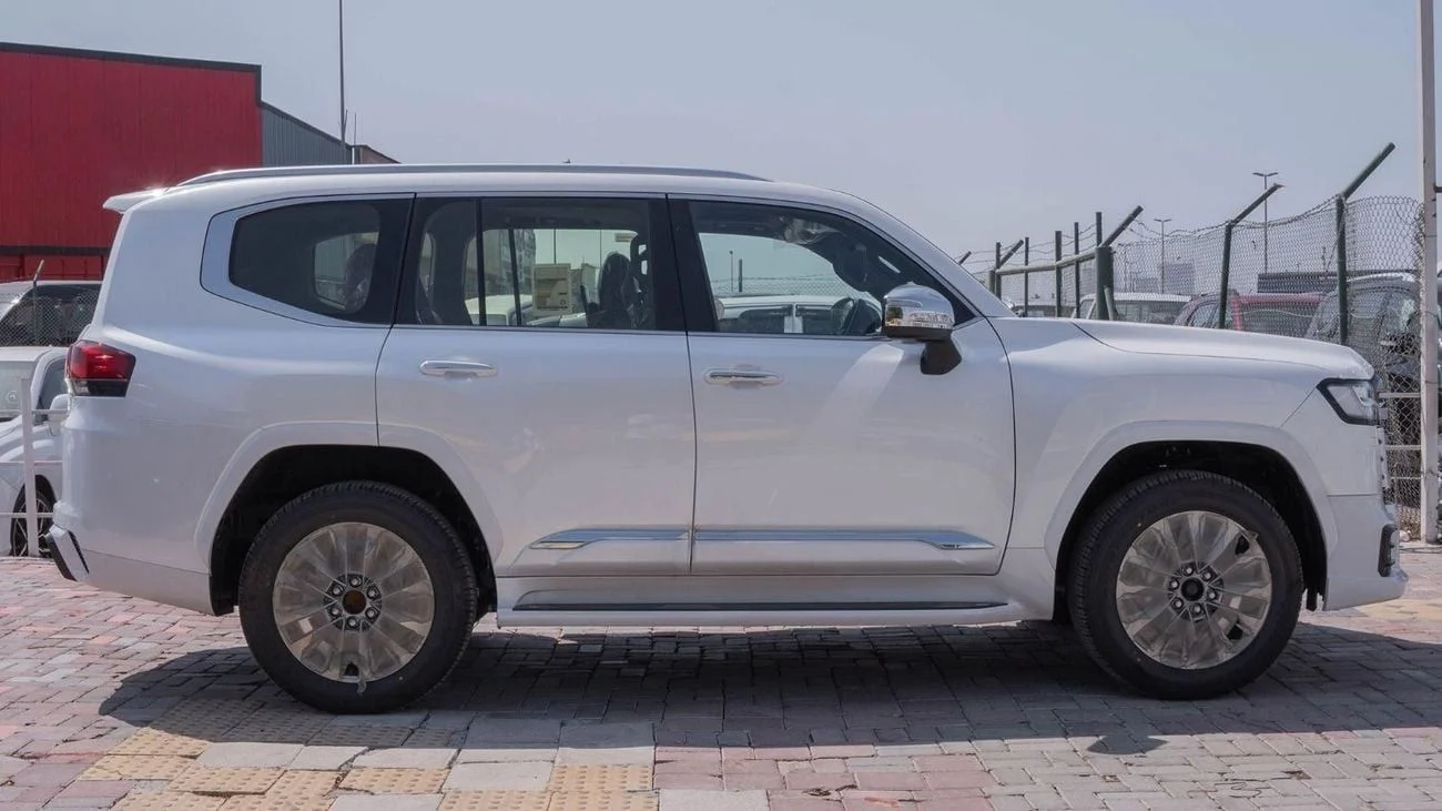 
								Toyota Land Cruiser LC300 Series VXR-Top Trim TT 3.5L Petrol 4WD 7 Seaters Automatic Transmission MY2025 full									