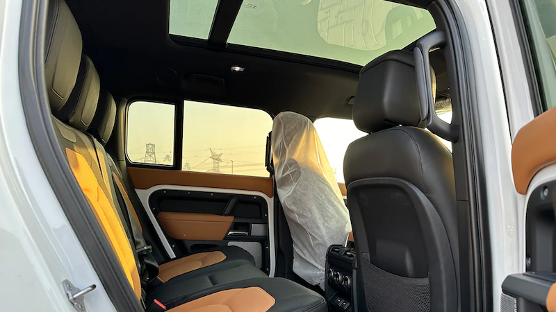 
								Land Rover Defender 130 X-Dynamic SE P400 3.0L V6 Petrol 7 Seaters Automatic Transmission MY2023 full									