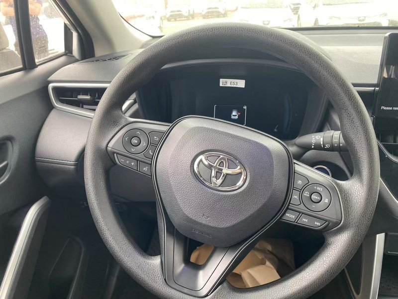 
								Toyota Corolla Cross Elite Edition 2.0L V4 FWD Petrol 5 Seaters Automatic Transmission MY2024 full									