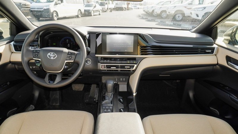 
								Toyota Camry E-Plus E-HEV Hybrid 2.5L V4 FWD Petrol 5 Seaters Automatic Transmission MY2025 full									