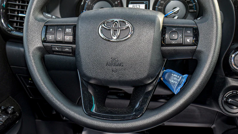 
								Toyota Hilux Adventure Double Cabin 4.0L V6 4WD Petrol 5 Seaters Automatic Transmission MY2025 full									
