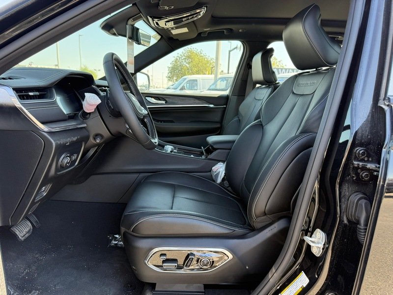 
								Jeep Grand Cherokee Overland 3.6L V6 Petrol 5 Seaters Automatic Transmission MY2024 full									